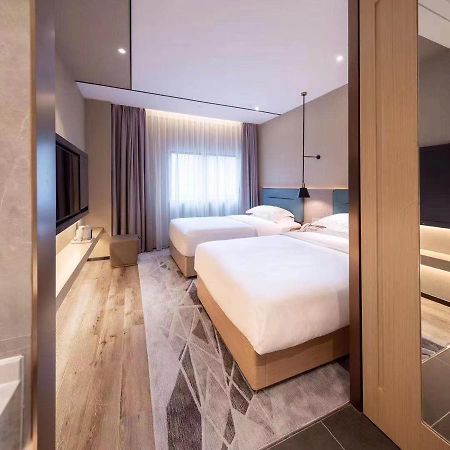 Chaoman Hotel -Guangzhou Shijing City Plaza Xiaoping Subway Station 외부 사진