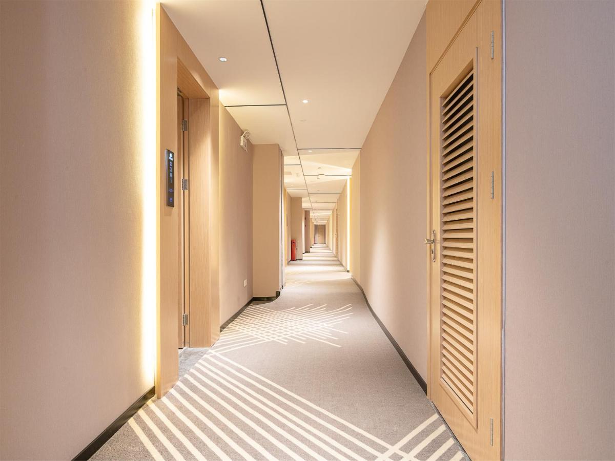 Chaoman Hotel -Guangzhou Shijing City Plaza Xiaoping Subway Station 외부 사진